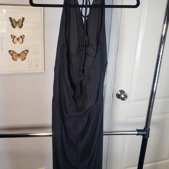 Venus - Black Dress - Picture 5 of 7